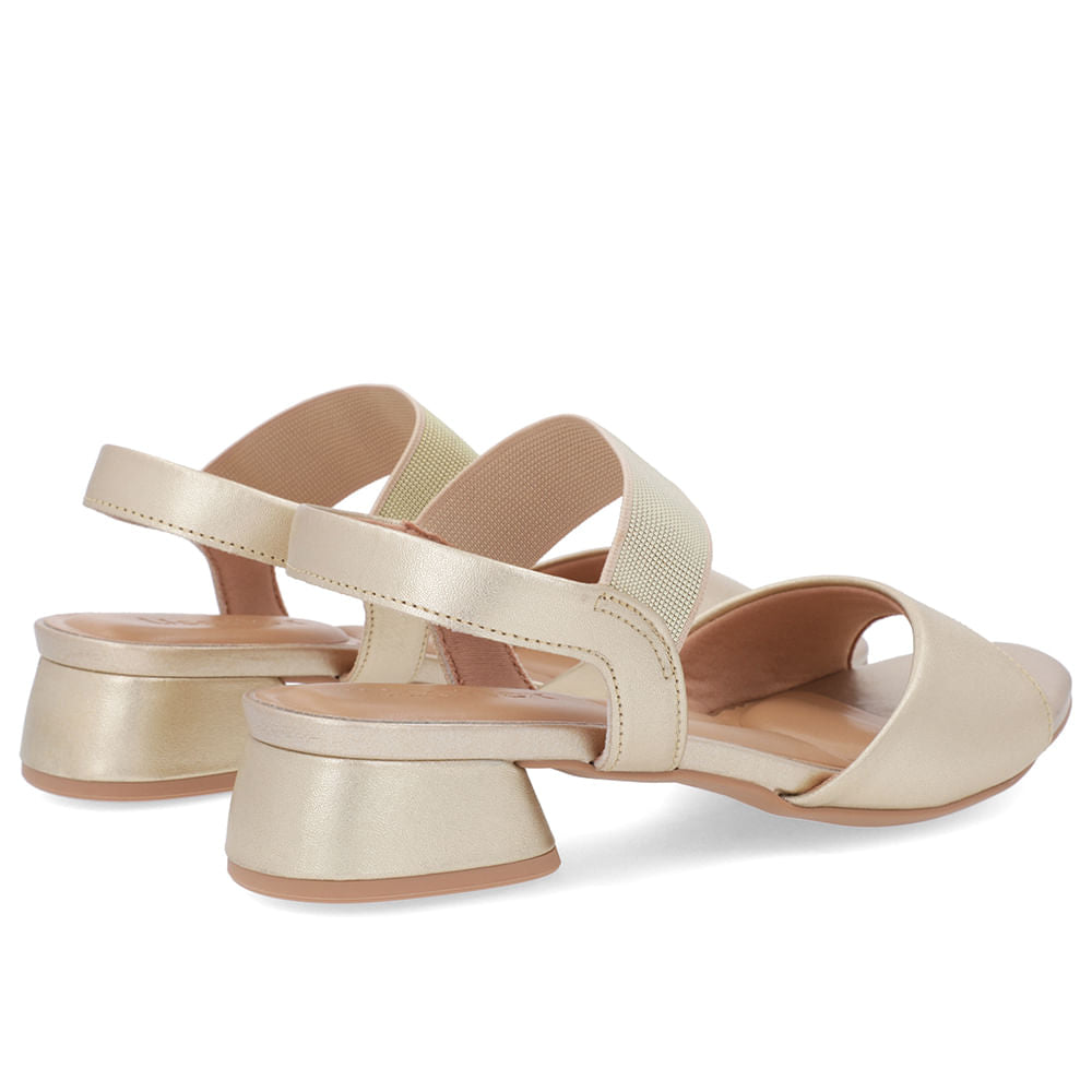 Sandália Básica em Couro Soft Ouro Light com Detalhe Elástico