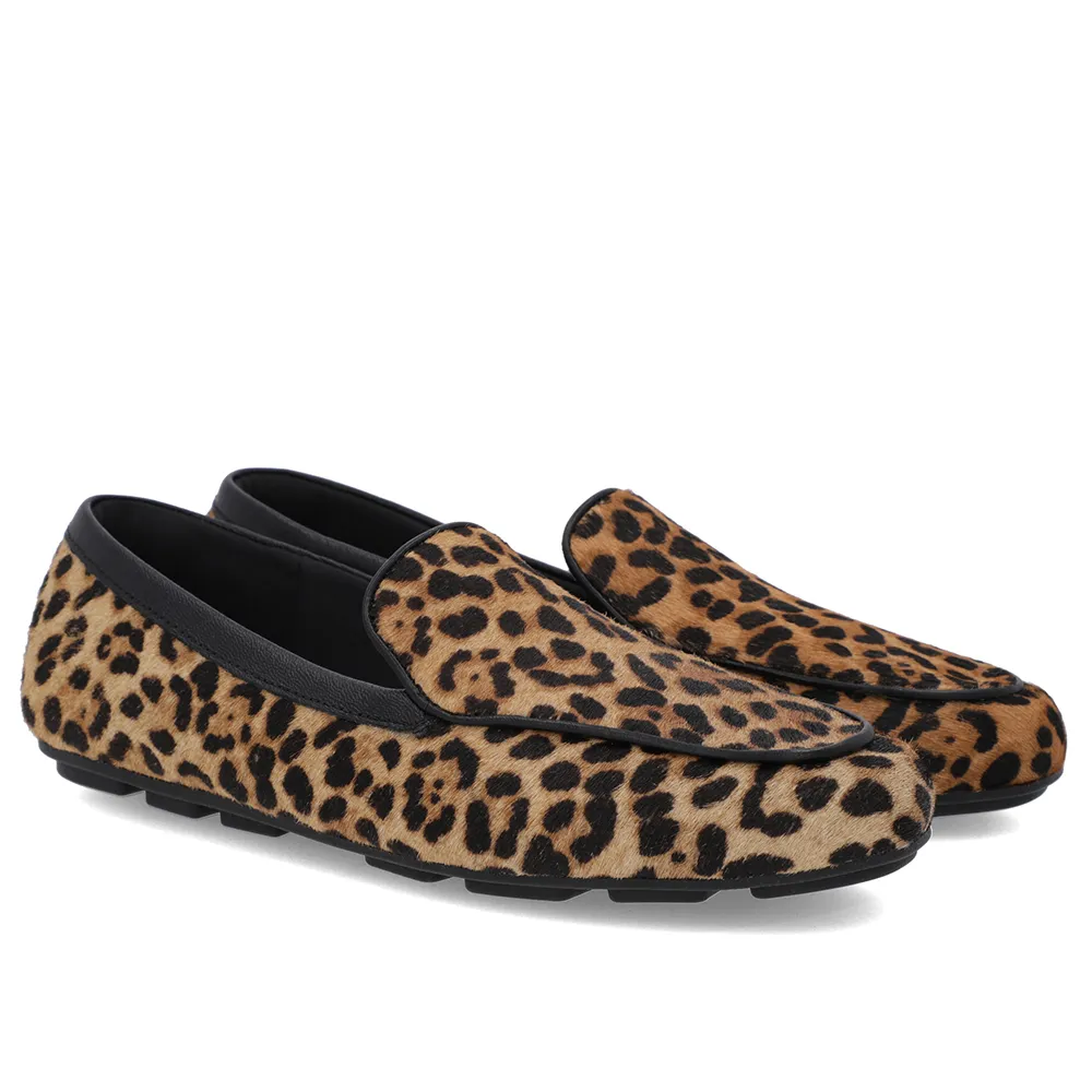 Loafer Feminino Pelo Animal Print Confortável Bico Redondo Estiloso