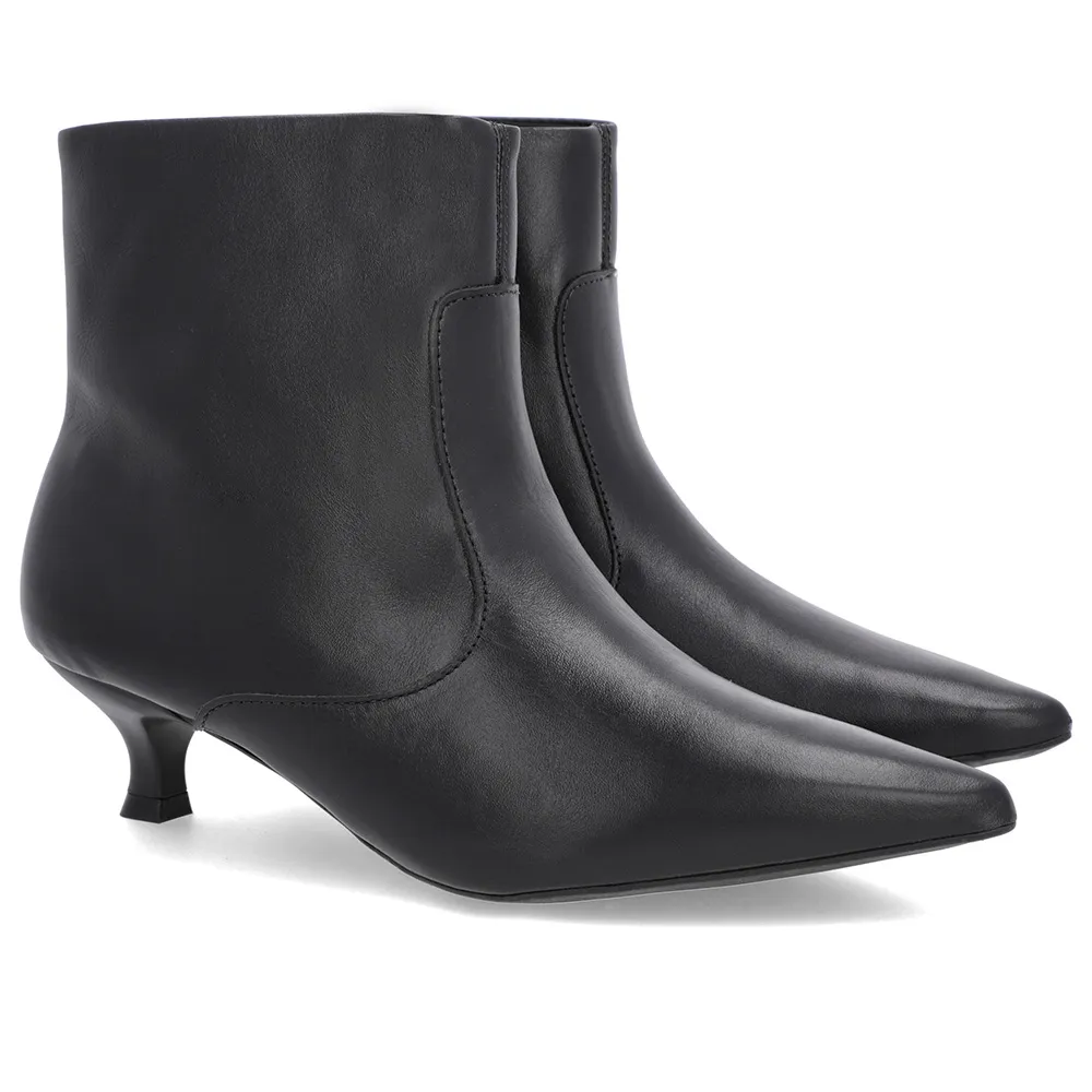 Bota Feminina Couro Preta Salto Kitten Confortável Elegante